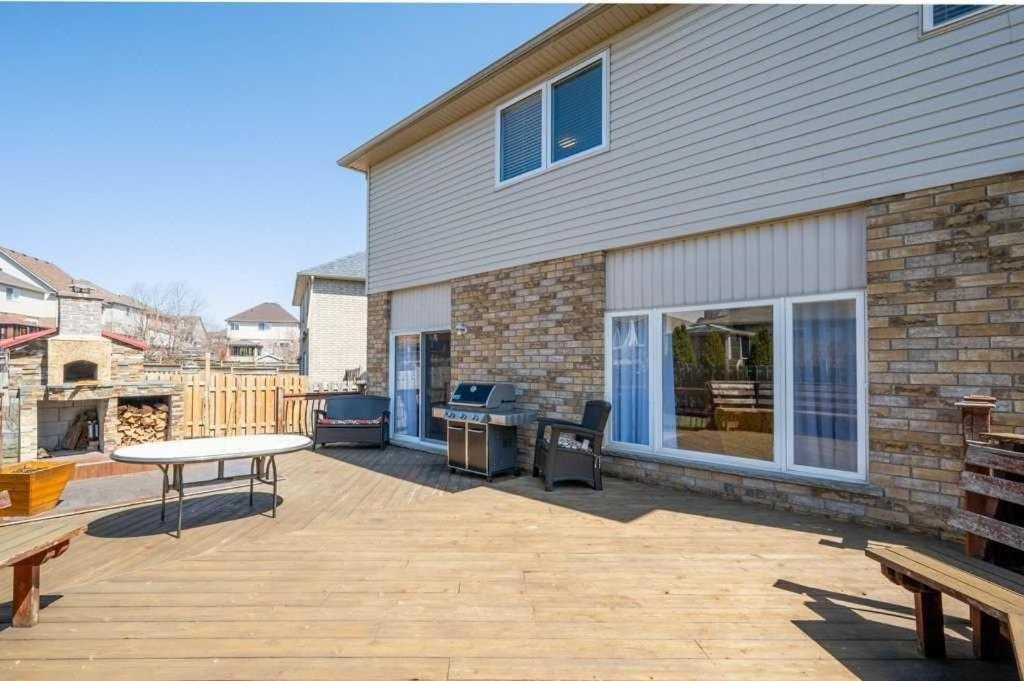 Comfortable Modern Room Near Ykf Airport III Kitchener Exterior foto