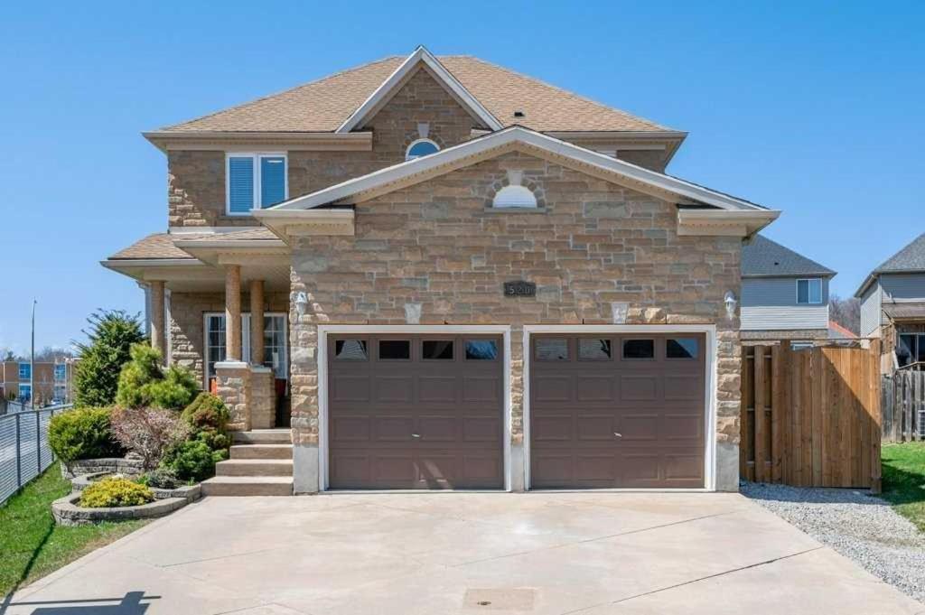 Comfortable Modern Room Near Ykf Airport III Kitchener Exterior foto